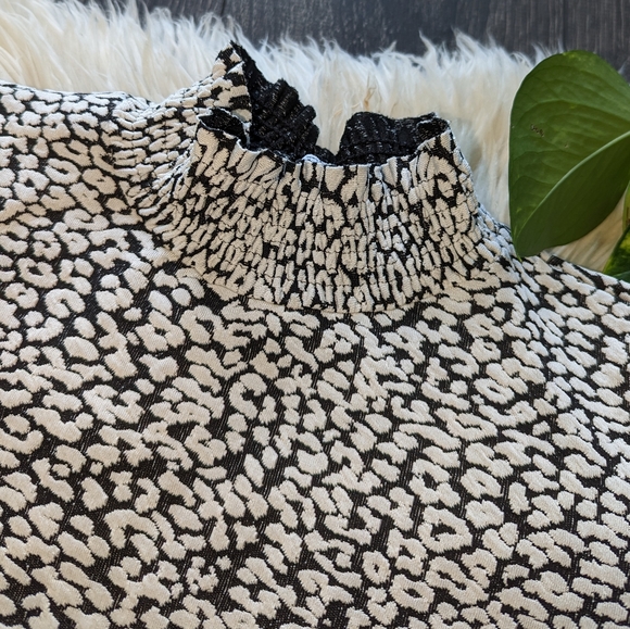 👕ZARA - Animal Print Blouse - Picture 10 of 11